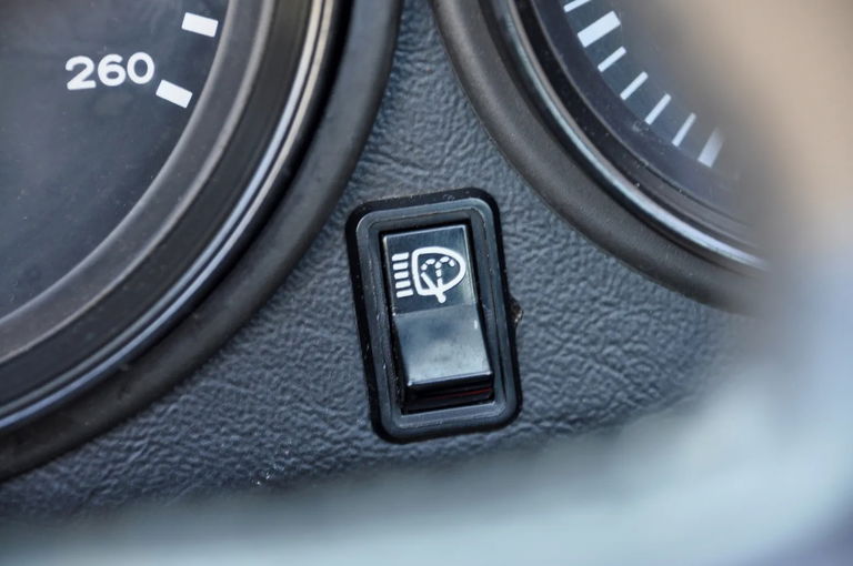 Porsche 911 Carrera 3.2 (KAT)