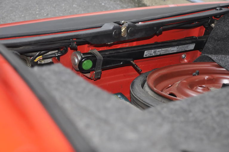 Porsche 911 Carrera 3.2 (KAT)