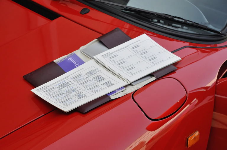 Porsche 911 Carrera 3.2 (KAT)