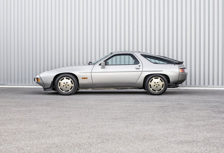 Porsche 928 S
