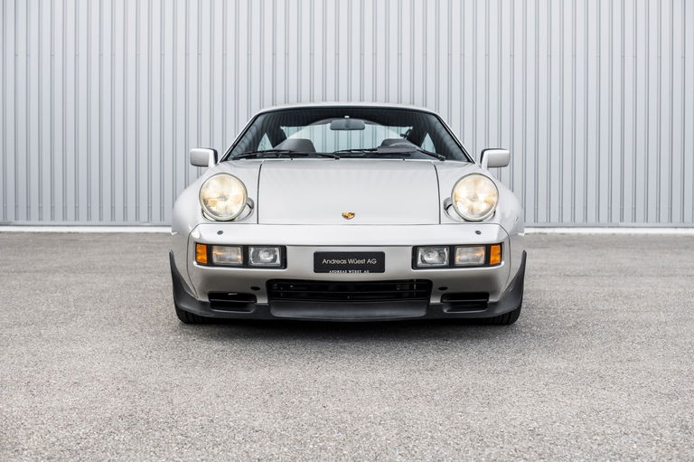Porsche 928 S