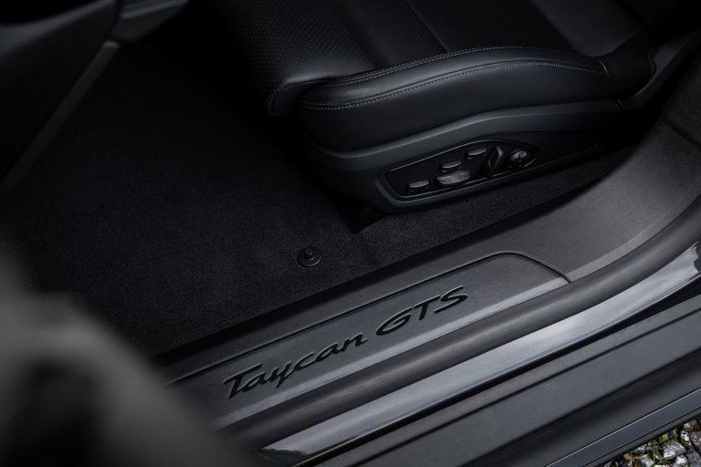 Porsche Taycan GTS Sport Turismo