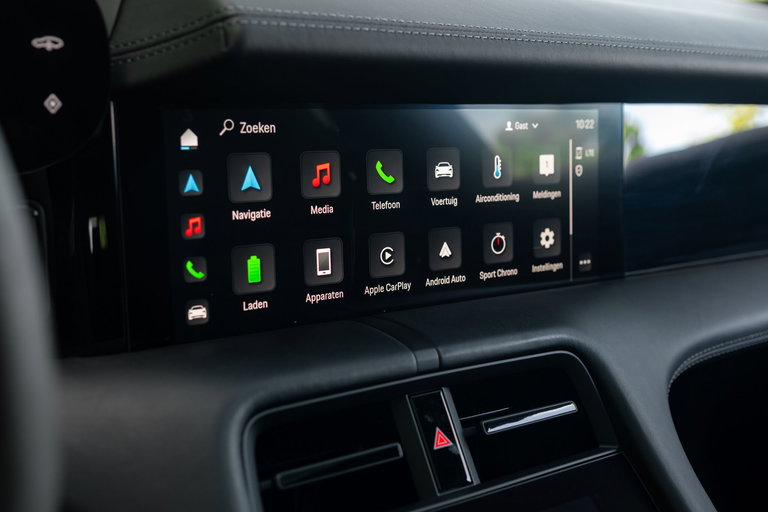 Porsche Taycan GTS Sport Turismo