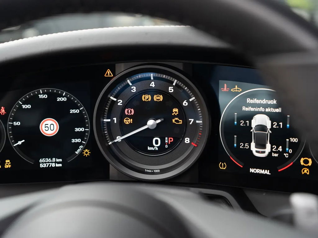 Porsche 992 Carrera 4S