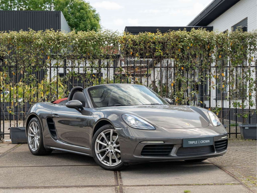 Porsche 718 Boxster