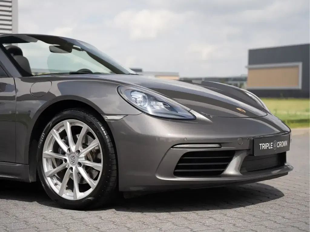 Porsche 718 Boxster