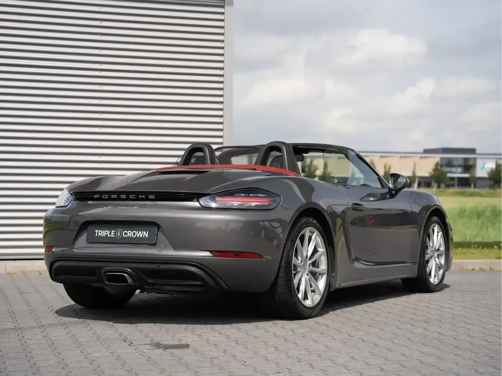 Porsche 718 Boxster