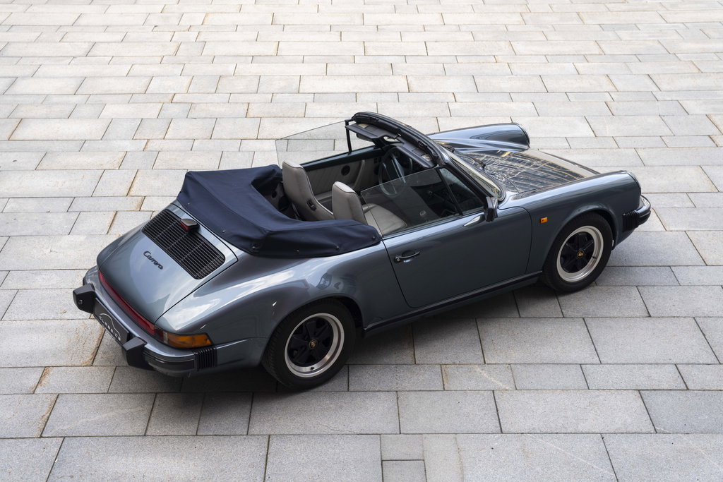 Porsche 911 Carrera 3.2
