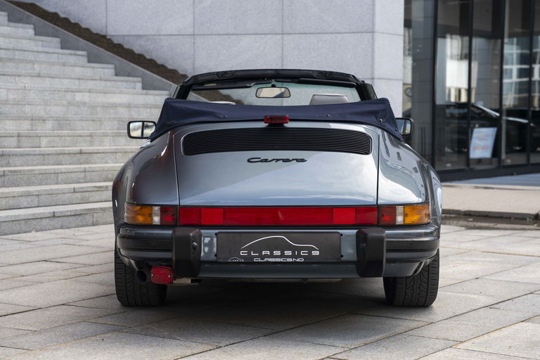 Porsche 911 Carrera 3.2
