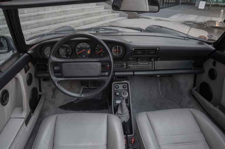 Porsche 911 Carrera 3.2