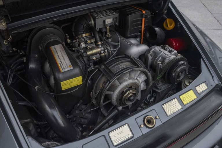 Porsche 911 Carrera 3.2