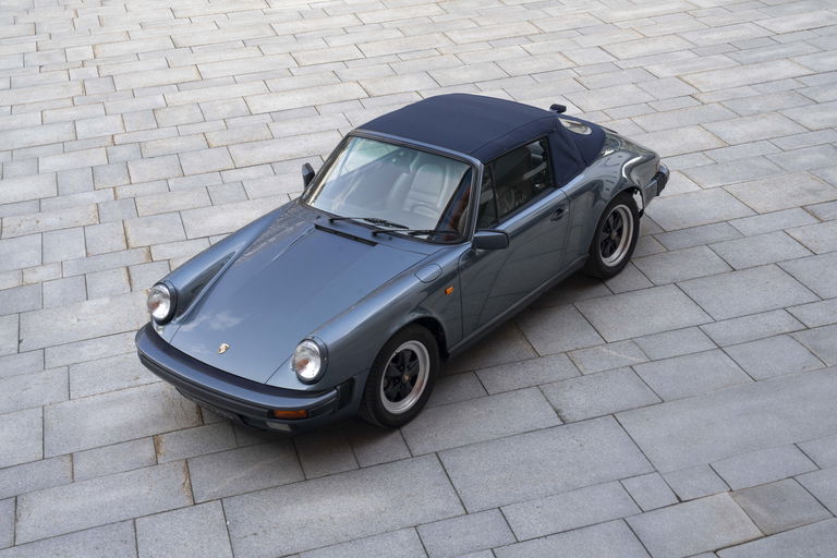 Porsche 911 Carrera 3.2