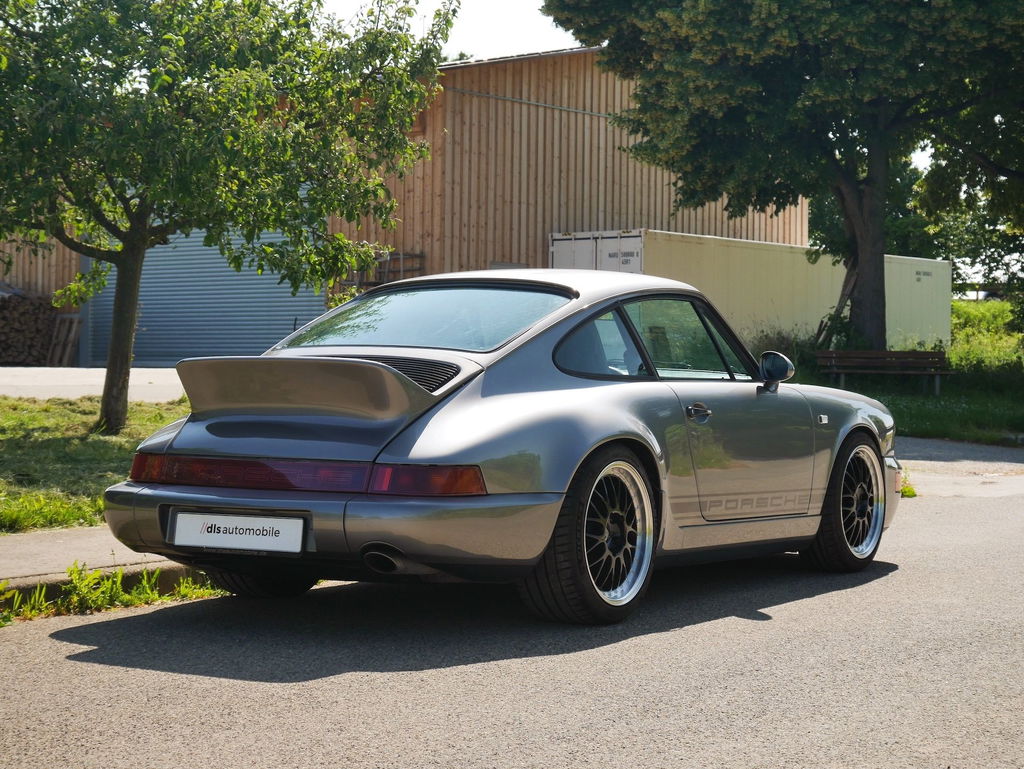 Porsche 964 Carrera 4