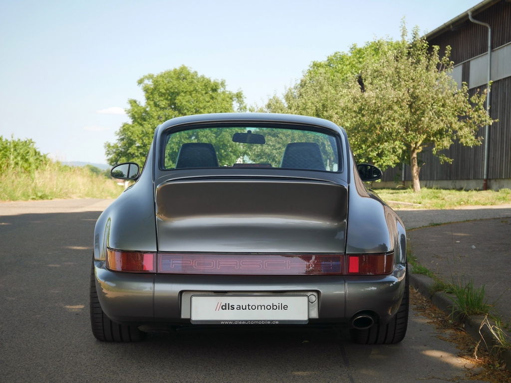 Porsche 964 Carrera 4