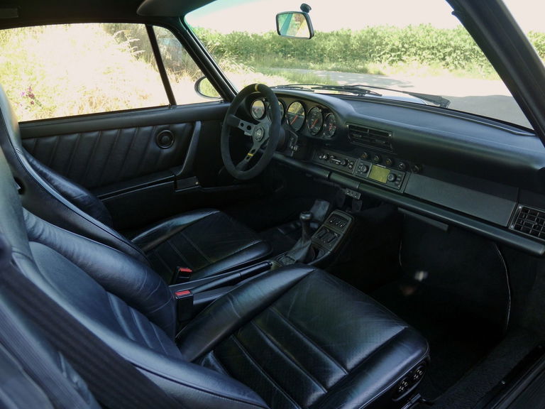 Porsche 964 Carrera 4