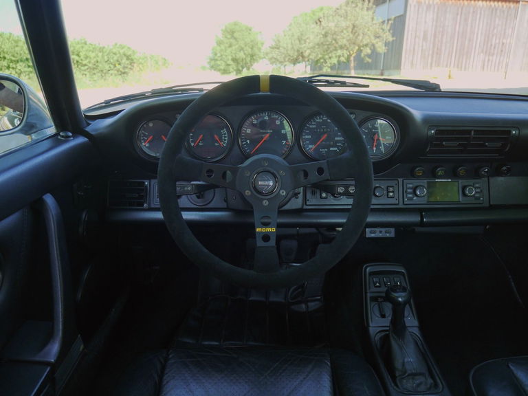 Porsche 964 Carrera 4