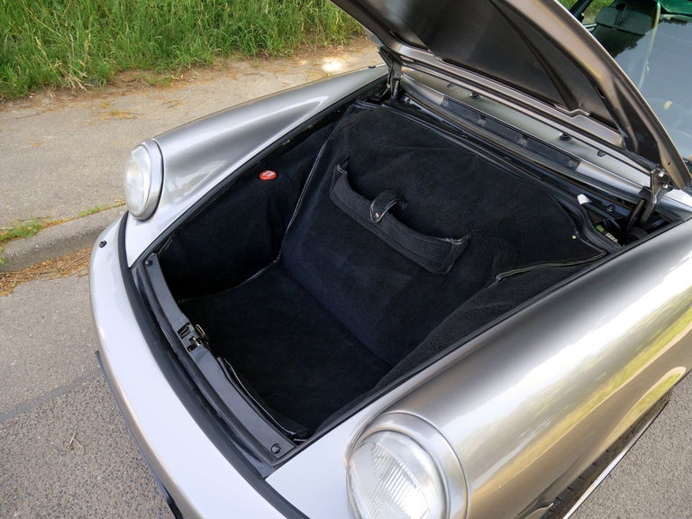 Porsche 964 Carrera 4