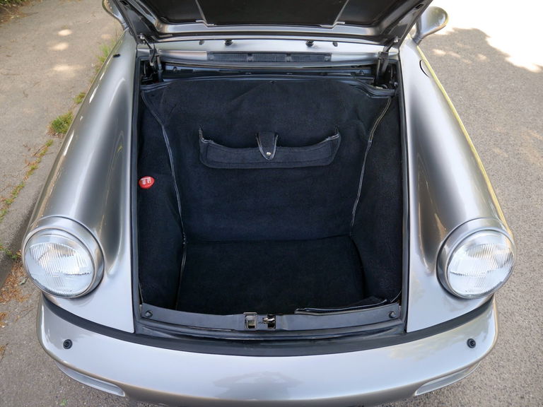 Porsche 964 Carrera 4