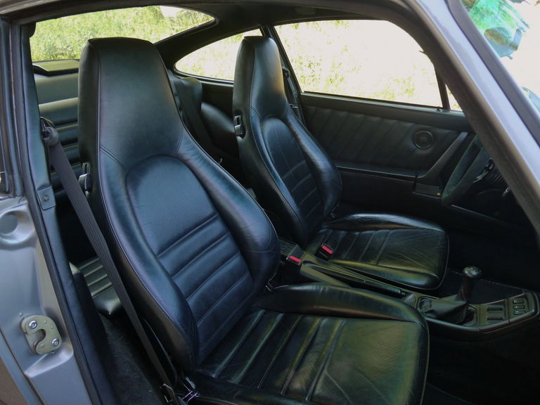 Porsche 964 Carrera 4