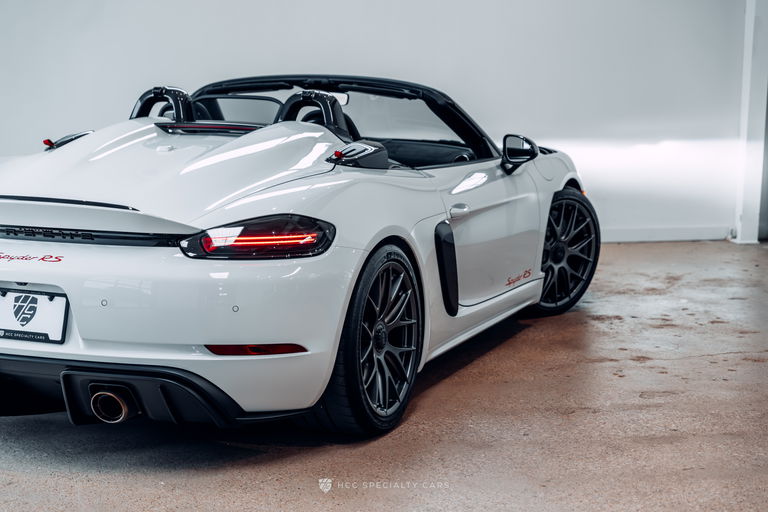 Porsche 718 Spyder RS