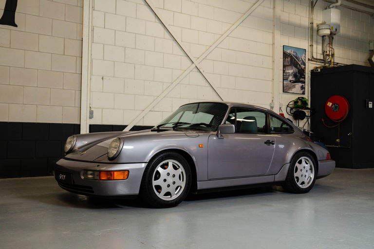 Porsche 964 Carrera 4