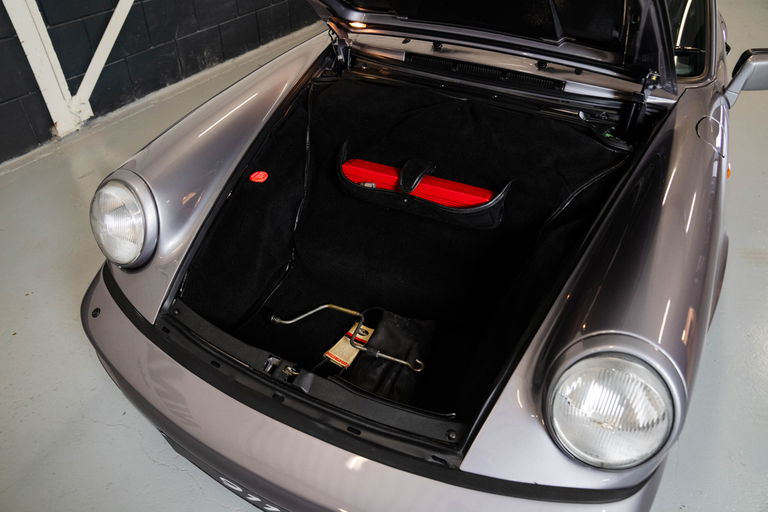 Porsche 964 Carrera 4