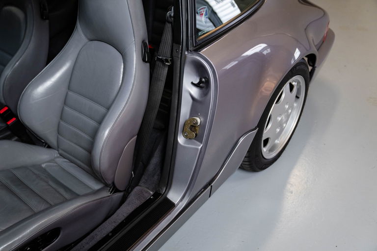 Porsche 964 Carrera 4