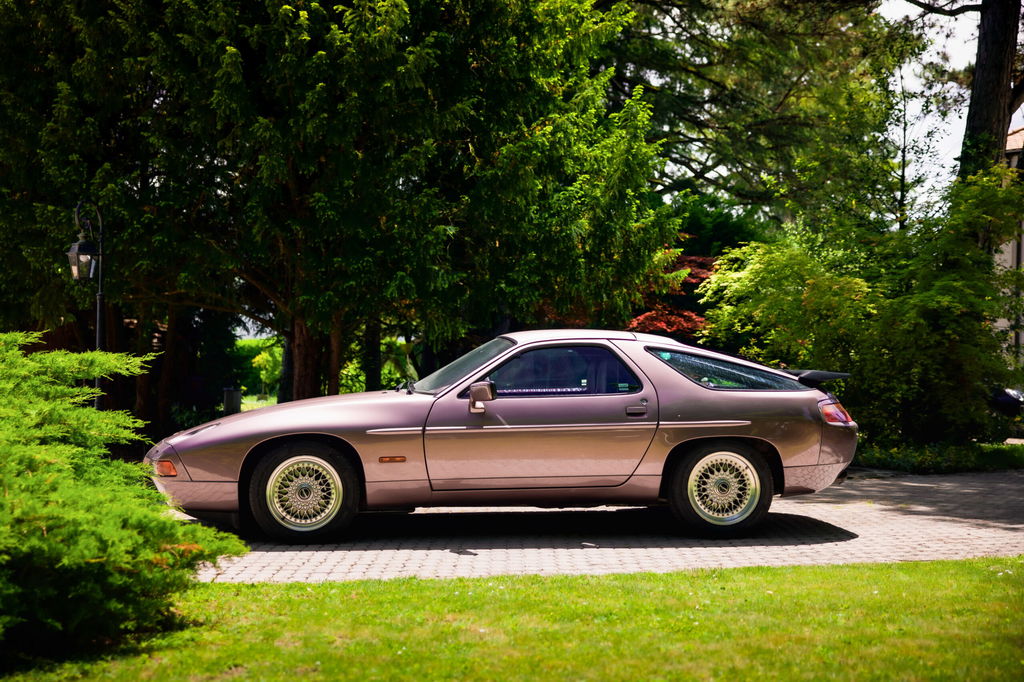 Porsche 928 S4
