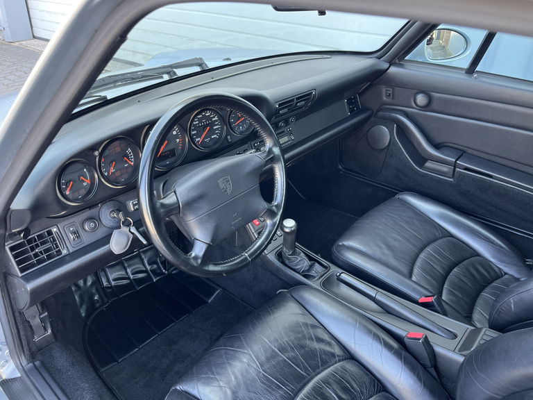 Porsche 993 Carrera 4