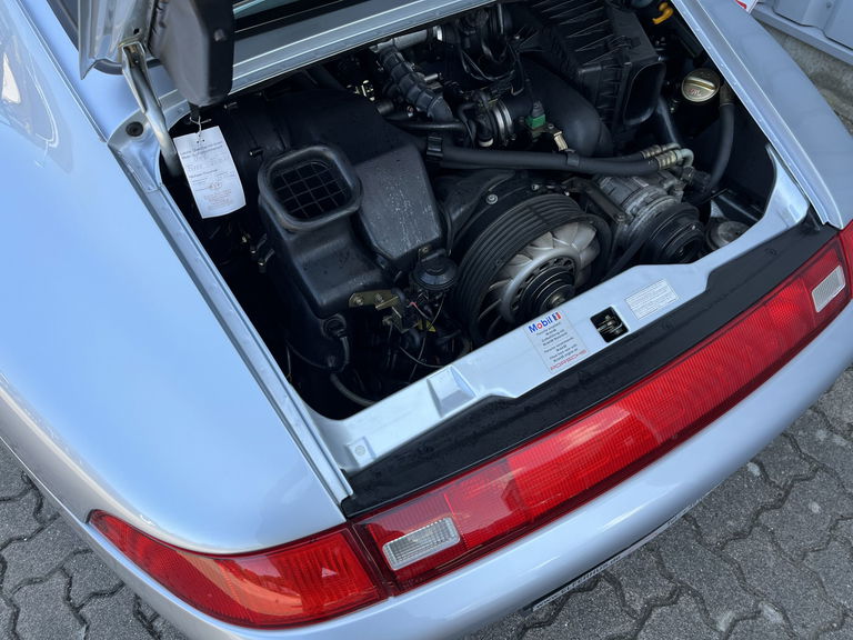 Porsche 993 Carrera 4
