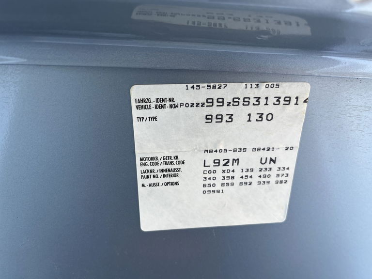 Porsche 993 Carrera 4