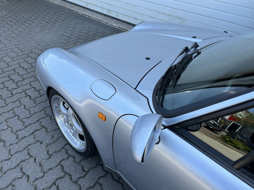 Porsche 993 Carrera 4
