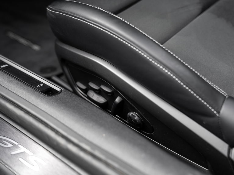 Porsche 992 Targa 4 GTS