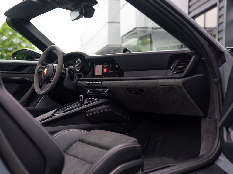 Porsche 992 Targa 4 GTS