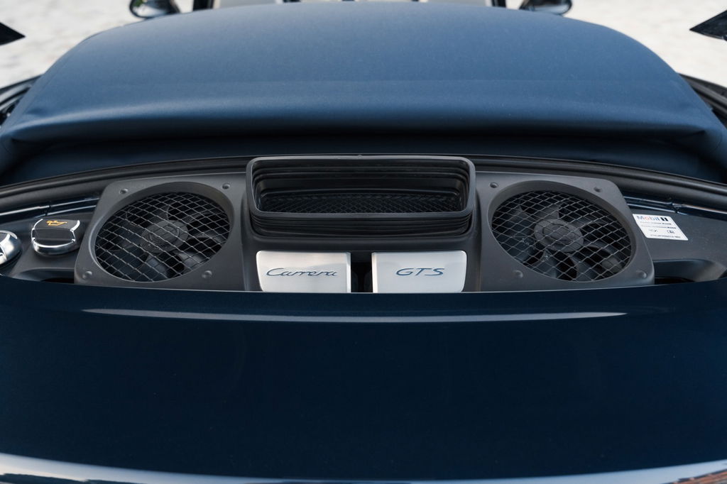 Porsche 991 Carrera GTS