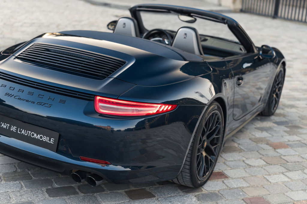 Porsche 991 Carrera GTS