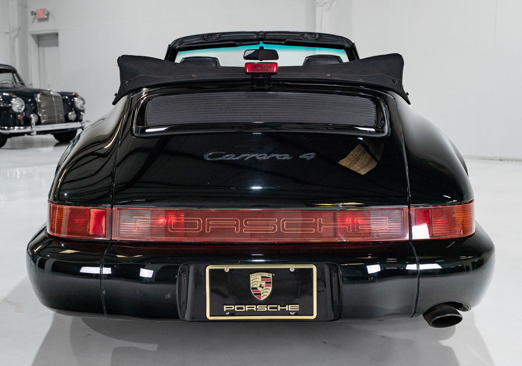 Porsche 964 Carrera 4