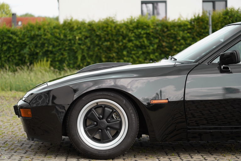 Porsche 924 Carrera GT