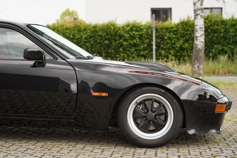 Porsche 924 Carrera GT