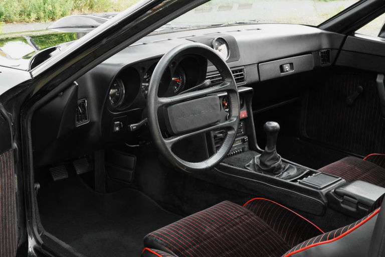 Porsche 924 Carrera GT