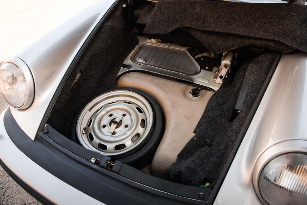 Porsche 911 Carrera 3.0