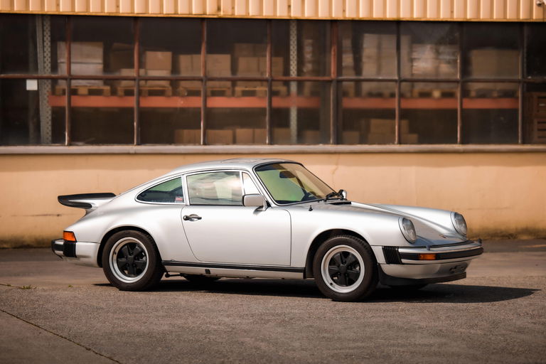 Porsche 911 Carrera 3.0