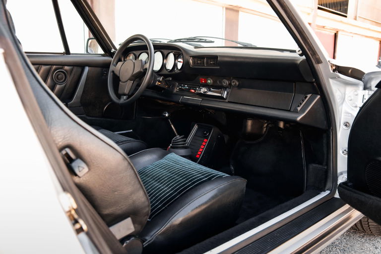 Porsche 911 Carrera 3.0