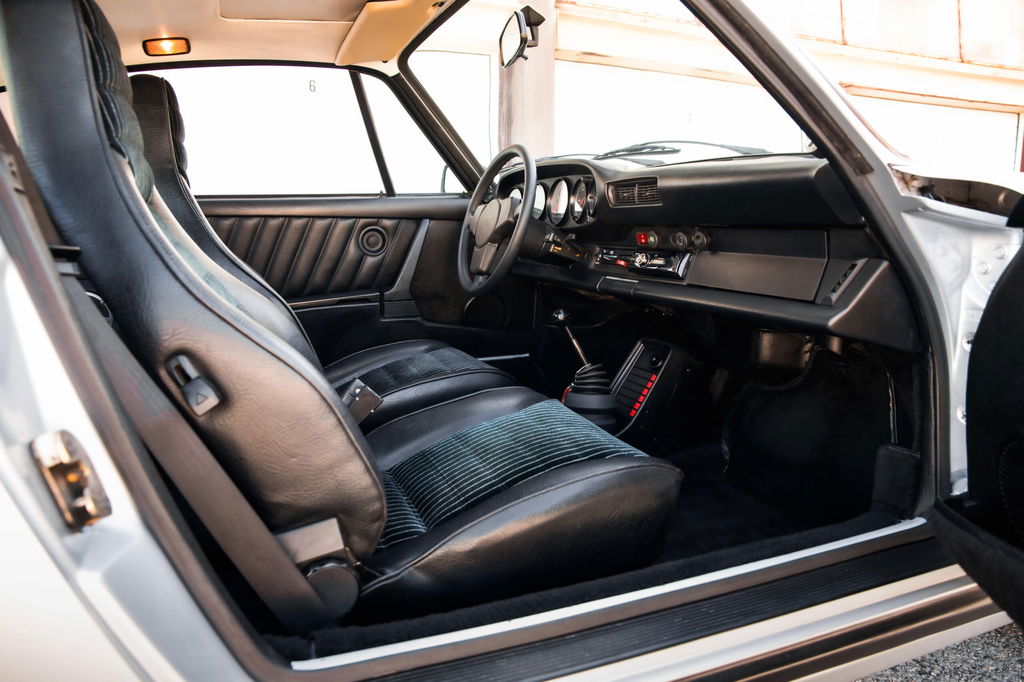 Porsche 911 Carrera 3.0