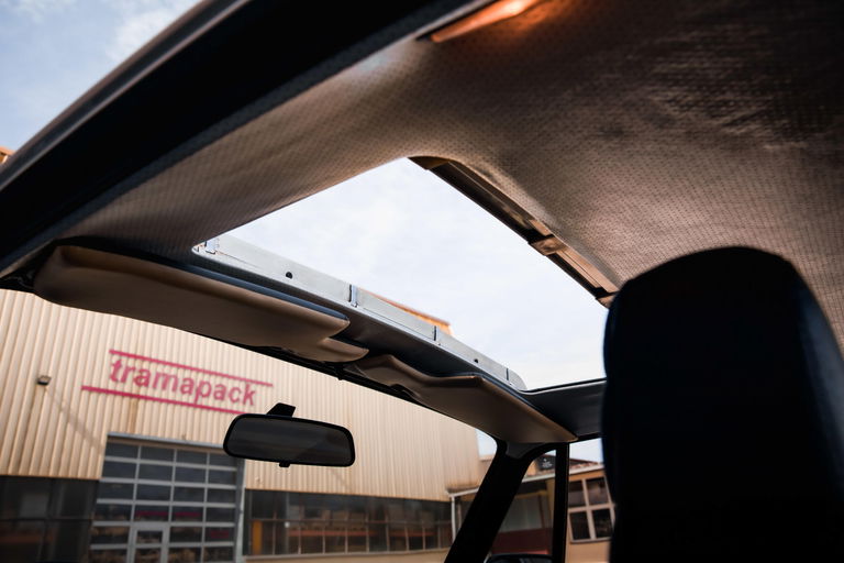 Porsche 911 Carrera 3.0