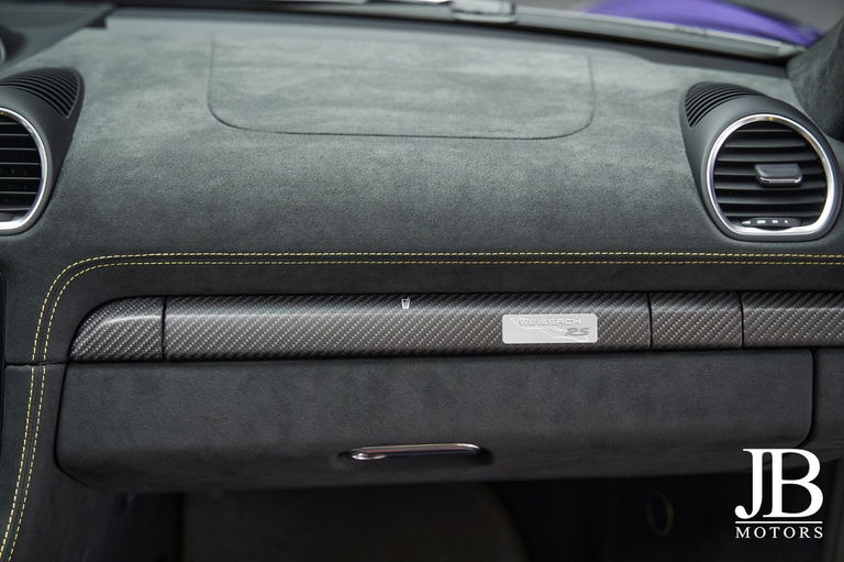 Porsche 718 Spyder RS