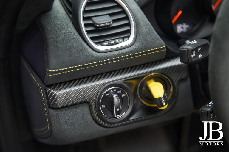 Porsche 718 Spyder RS