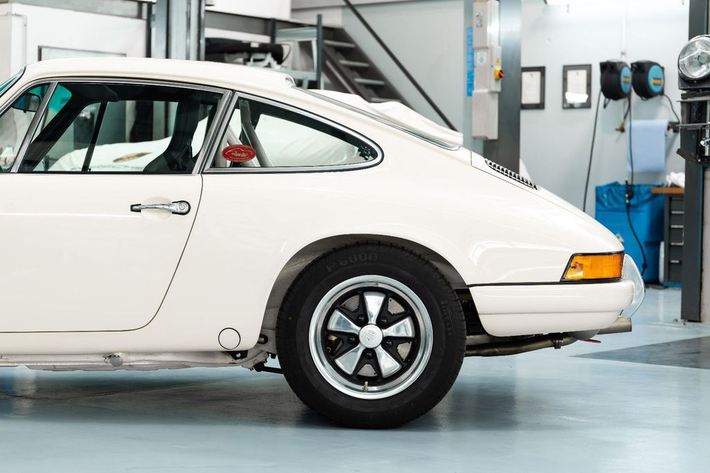 Porsche 911 Backdate