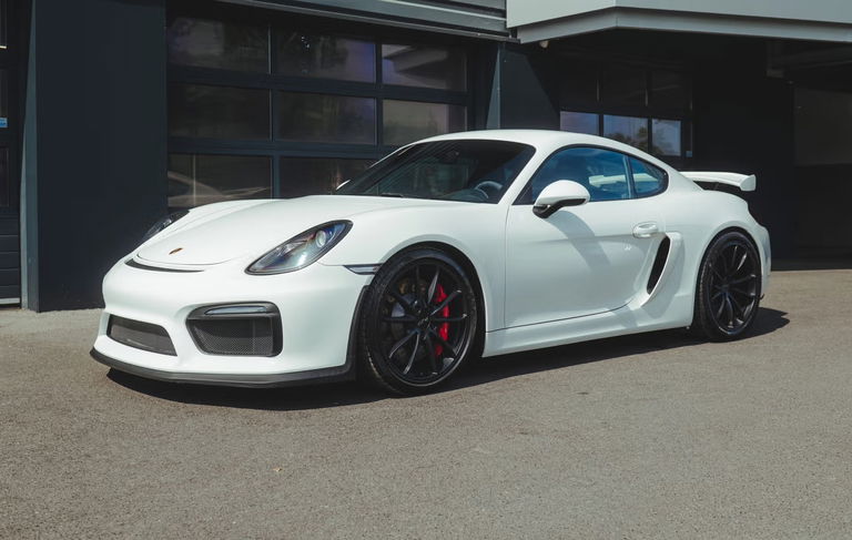 Porsche 981 Cayman GT4