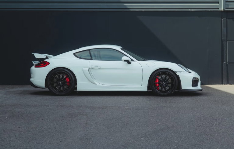 Porsche 981 Cayman GT4